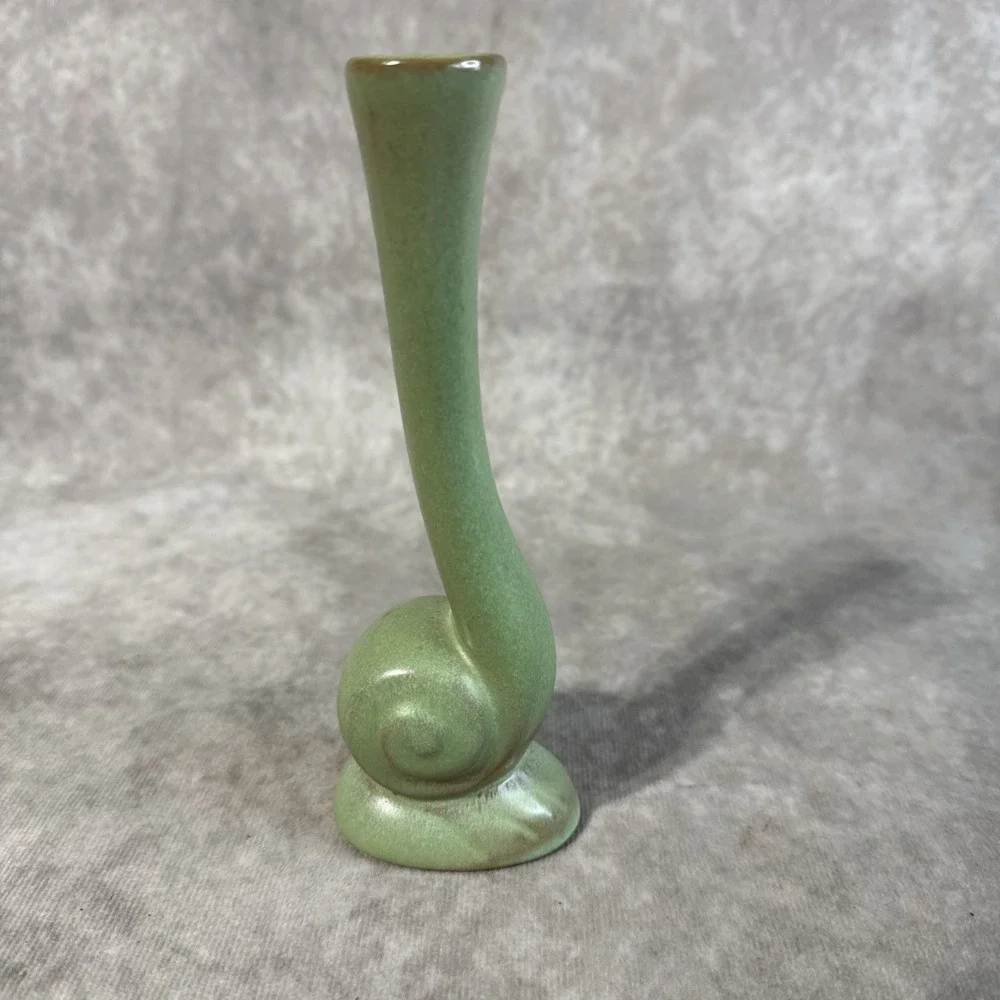 Frankoma Pottery, Model #31 Snail Vase Ceramic bud vase Prairie Green Small Chip